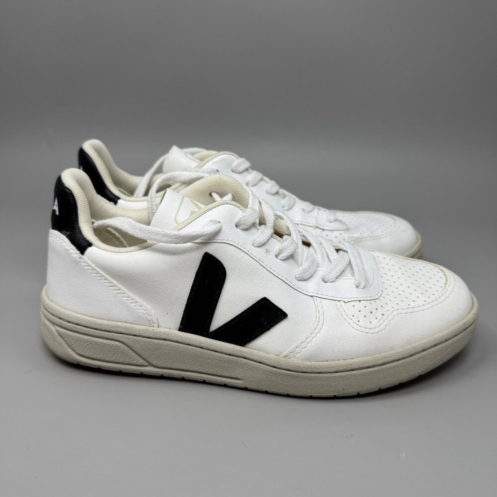 Veja V-10 Womens Size 7 White Black Athletic Leather Walking Shoes Sneakers